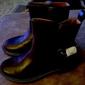 Brand new ladies yellow box leather boots